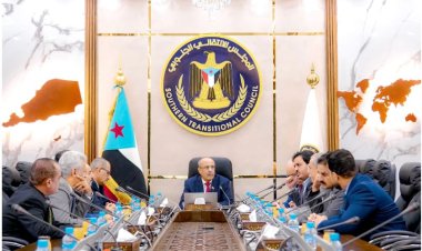 هيئة رئاسة الانتقالي الجنوبي تحذّر من افتعال أزمات جديدة بعد أزمة الكهرباء.
