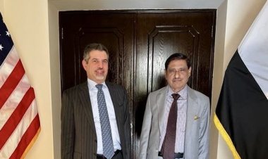 النائب البحسني والسفير الامريكي يناقشان عملية السلام والوضع في حضرموت