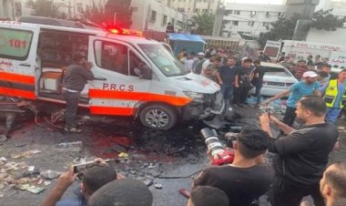 عشرات الشهداء والجرحى في قصف إسرائيلي على مدخل مستشفى “الشفاء” بغزة