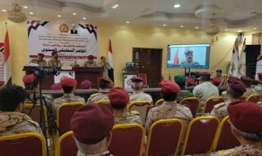 وزير الدفاع يشيد بجاهزية المنطقة العسكرية السابعة وتضحيات منتسبيها