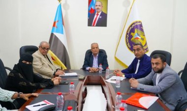 مركز البحوث ودعم القرار يلتقي بالمراكز البحثية في جامعة أبين