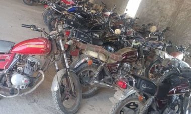 حملة مرورية لضبط الدراجات غير المرقمة في ساحل حضرموت