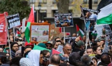 تظاهرة في باريس تطالب بوقف لإطلاق النار في غزة