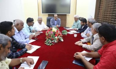 وزير الصحة يؤكد توجه الحكومة لدعم الصناعات الدوائية الوطنية