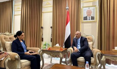 خلال لقائه السفيرة الفرنسية لدى بلادنا.. الرئيس الزُبيدي يثمن دعم الحكومة الفرنسية لجهود إحلال السلام في بلادنا