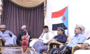 رئيس تنفيذية انتقالي المهرة يطّلع على سير عمل انتقالي شحن