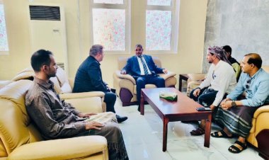 محافظ سقطرى يلتقي رئيس اتحاد وكالات الانباء الدولية