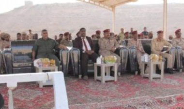 لواء “النخبة الحضرمية” يحتفل بتخرج ١١٣ جندي مستجد ضمن دورة الاستجداد السابعة باللواء