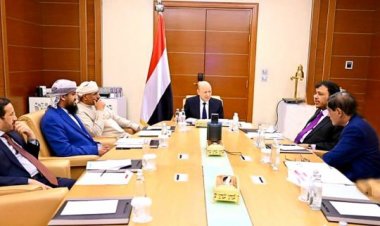 مجلس القيادة الرئاسي يناقش مستجدات جهود السلام والاوضاع الاقتصادية والمعيشية