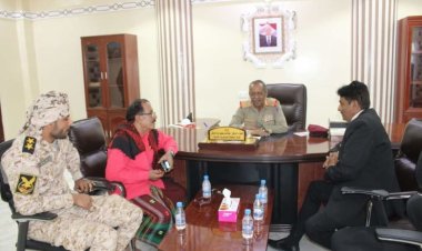 قائد المنطقة العسكرية الثانية يلتقي المدير العام لمديرية مدينة المكلا