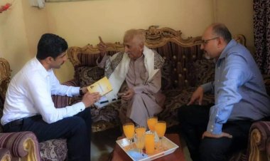 الأمانة العامة تطمئن على صحة الشاعر الكبير عبد الله عبد الكريم في العاصمة عدن