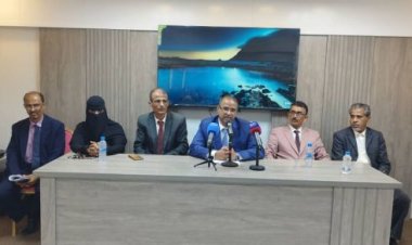 الوزير الزعوري يعقد اجتماعا لمديري مكاتب الوزارة بالمحافظات الجنوبية والمناطق المحررة