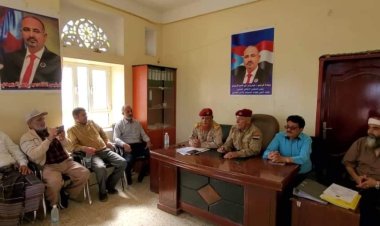 رئيس تنفيذية انتقالي الضالع يناقش مع وفد من أبناء الشعيب مستجدات الأوضاع العامة في المديرية