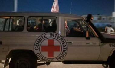 بدء تسليم الدفعة الخامسة من الأسرى بين حماس وإسرائيل