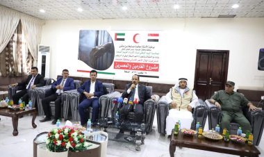 محافظ حضرموت يرعى مشروع "الأمل الجديد" الذي تنفذه هيئة الهلال الأحمر الإماراتي لتفريج كُرَب "الغارمين والمُعسرين" 