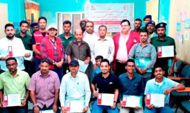 سيئون..اختتام الدورة التدريبية في مجال الكوارث والاسعافات الأولية للجان المجتمعية والدفاع المدني