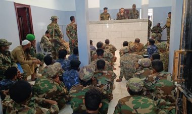 العاصمة عدن.. شرطة دار سعد تشكر المساهمين في إيقاف الفتنة وتدعو لعدم الانجرار خلف الأبوقة المأجورة.