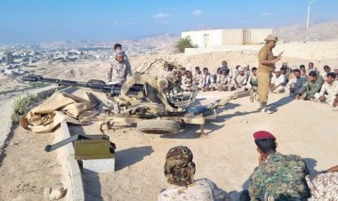 رئيس شعبة الهندسة العسكرية يلقي محاضرة عن كيفية وأهمية صيانة مدفع ال٢٣م.ط لمنتسبي اللواء الأول حرس رئاسي بالمكلا