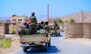 القوات المشتركة تتعقب متهما بجريمة قتل في رضوم