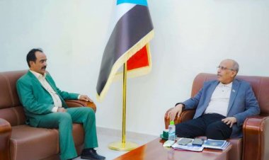 العاصمة عدن.. الكثيري يبحث طبيعة المشاريع التنموية والخدمية في خورمكسر