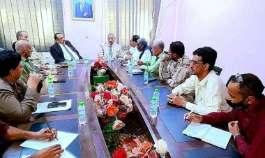 اللجنة الأمنية بلحج تقر منع المظاهر المسلحة