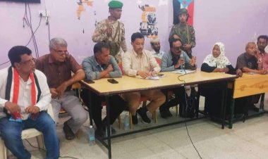 رئيس تنفيذية انتقالي أبين يلتقي رؤساء اللجان المحلية لانتقالي خنفر