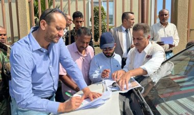 العاصمة عدن.. تسليم موقع مشروع اعادة تأهيل محطة الصرف الصحي بصيرة