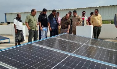 العاصمة عدن.. مدير عام دار سعد يتسلم مشروع إعادة تاهيل مدرسة العماد