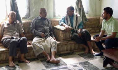 عضو مجلس القيادة الرئاسي البحسني يطمئن على صحة رئيس نقابة الصحفيين في حضرموت