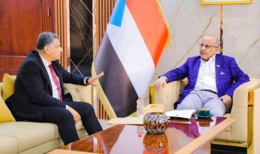 الكثيري يطّلع على جهود السلطة المحلية بالعاصمة عدن في القطاعين التنموي والخدمي