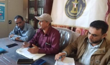 الهيئة التنفيذية لانتقالي مديرية الحصين تعقد اجتماعها الدوري لشهر يناير