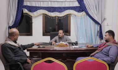 المدير التنفيذي لمؤسسة بناء للتنمية الإنسانية يلتقي الإعلامي  أشرف باجبير لبحث تطوير الخطة الإعلامية للمؤسسة لعام 2024م بالمكلا