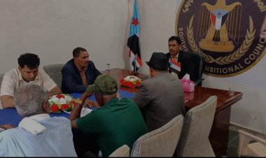 رئيس تنفيذية انتقالي سقطرى يلتقي مديري عام مديريتي حديبو وقلنسية وعبدالكوري