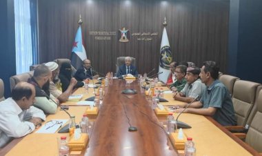 فريق الحوار يطلع على تأثير الحالة الأمنية في البحر الأحمر على نشاط الصيادين والاستهلاك المحلي