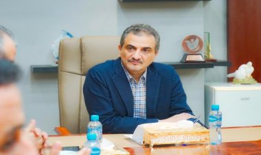 لملس يبحث مع موانئ عدن وصندوق صيانة الطرق أوجه التعاون والتنسيق