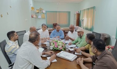 مكتب وزارة الصحة العامة والسكان يناقش الأوضاع الصحية بمديرية غيل باوزير بحضرموت الساحل