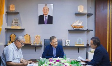 محافظ عدن يبحث خطط إدارة محو الأمية بالعام الجاري