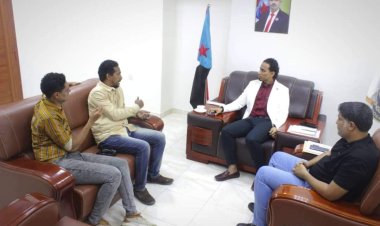 السقاف يبحث سُبل استعادة الدور الريادي "الثقافي والفني" للمسرح في العاصمة عدن.