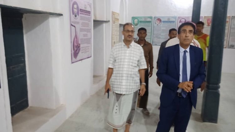 الصحفي المغربي توفيق جوزليت يزور مدينة غيل باوزير