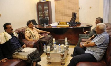 العميد المنهالي يستقبل اللواء باعش ويناقشان عدد من القضايا الأمنية المشتركة