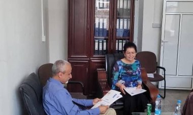 الوكيل الشبحي يناقش مع خبيرة الأمم المتحدة في إدارة المرأة المسئولة على خطة بناء السلام