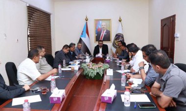 العولقي يناقش تطورات الأوضاع مع مراسلي الوكالات والقنوات العربية والأجنبية