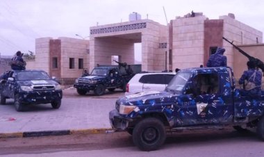 شرطة محافظة شبوة تضبط متهمين في تصنيع وبيع خمور بلدي