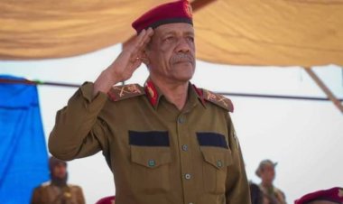 اللواء بارجاش: "النخبة الحضرمية قلب الوطن النابض بالحياة والأمان"