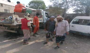 لحج ..حملة لرفع النفايات داخل مستشفى طورالباحة