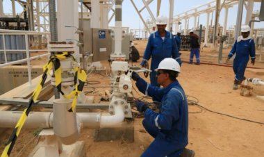 شركة بترومسيلة تنهي أعمال الصيانة الدورية الشاملة لمنشآت الغاز وتُعيد تشغيل الحقول النفطية بالقطاع 10