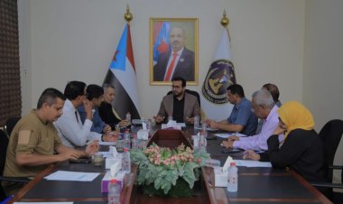 الهيئة الوطنية للإعلام تجدد موقف المجلس الانتقالي المساند للإصلاحات الحكومية ومكافحة الفساد