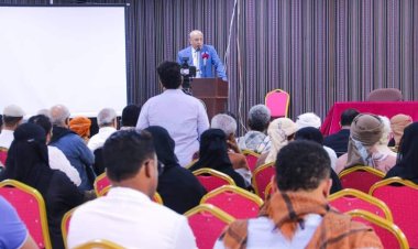 الكثيري يعقد في المكلا لقاء بأعضاء الجمعية الوطنية في حضرموت