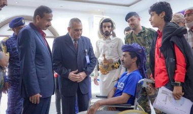 بن الوزير يتفقد مستشفى شبوة ويثمن دور الإمارات بتطويره