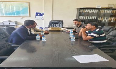 جلسة نقاشية لتعزيز التعاون المشترك بين مكتب وزارة الزراعة وصندوق النظافة بساحل حضرموت